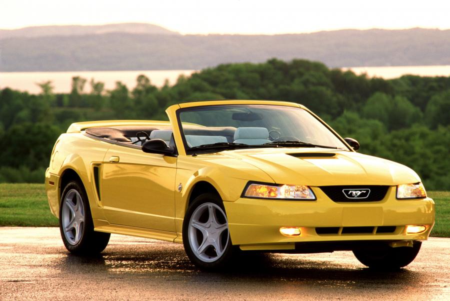  Ford Mustang GT Convertible 35th Anniversary 1999 года  (фото 3 из 24)